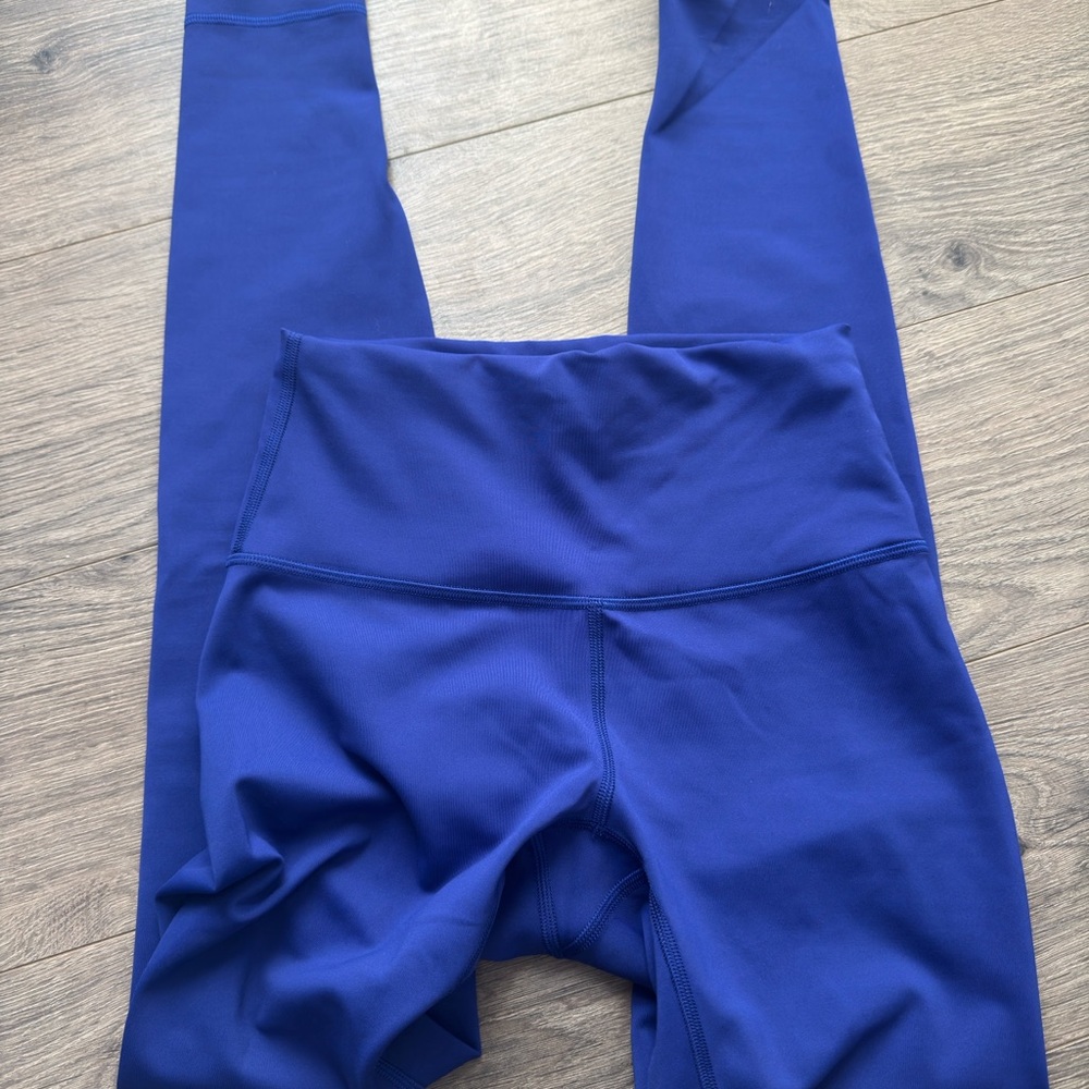 Lululemon Wunder Train Leggings - Picture 3 of 4
